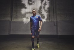 世界杯决赛：下半场阿根廷利用角球破门 巴西压上却被反击再丢一球